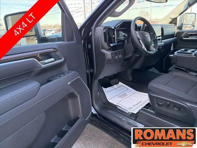 2025 Chevrolet Silverado 2500HD 4WD Crew Cab Standard Bed LT