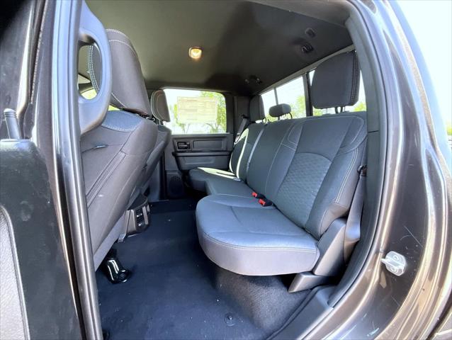 2026 Ram 2500 Black Express Crew Cab 4x4 6'4" Box