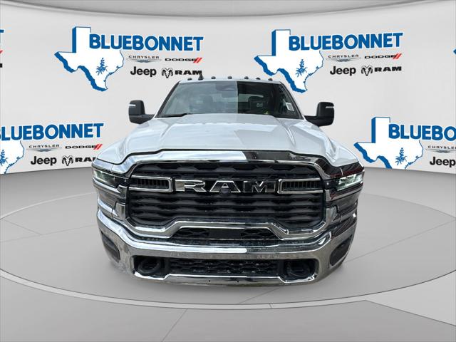 2026 RAM 5500 Chassis RAM 5500 TRADESMAN CHASSIS CREW CAB 4X4 60 CA