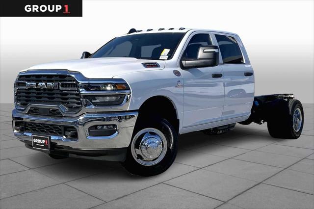 2026 RAM Ram 3500 Chassis Cab RAM 3500 TRADESMAN CREW CAB CHASSIS 4X4 60 CA