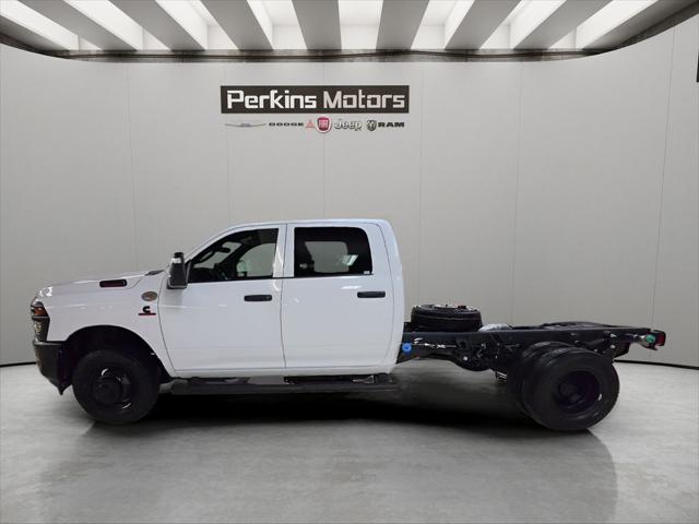 2026 RAM Ram 3500 Chassis Cab RAM 3500 TRADESMAN CREW CAB CHASSIS 4X4 60 CA