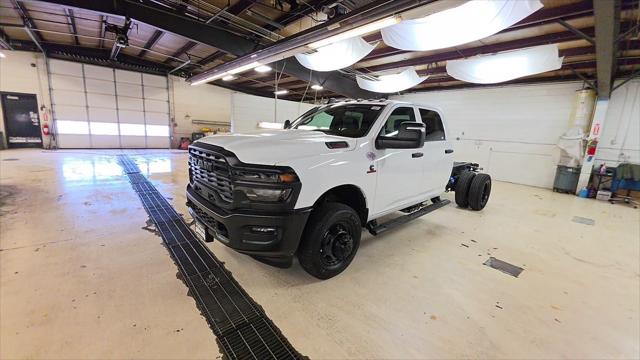 2026 RAM 3500 Chassis RAM 3500 TRADESMAN CREW CAB CHASSIS 4X4 60 CA