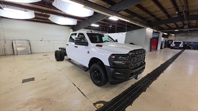 2026 RAM 3500 Chassis RAM 3500 TRADESMAN CREW CAB CHASSIS 4X4 60 CA