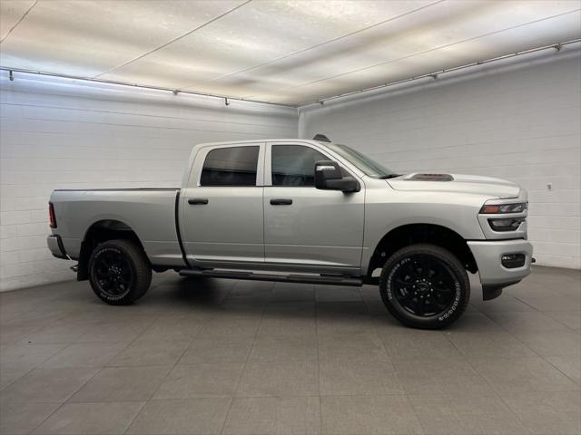 2026 RAM Ram 2500 RAM 2500 BLACK EXPRESS CREW CAB 4X4 64 BOX