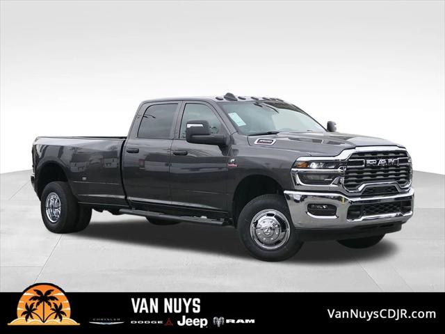 2026 RAM Ram 3500 RAM 3500 TRADESMAN CREW CAB 4X4 8 BOX