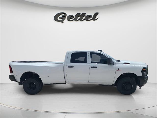 New 2026 Bright White Clear-Coat Exterior Paint RAM TRADESMAN image 4