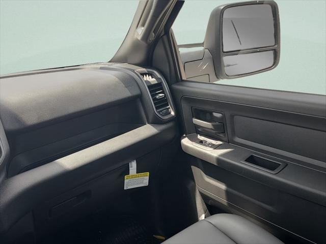 New 2026 Bright White Clear-Coat Exterior Paint RAM TRADESMAN image 13