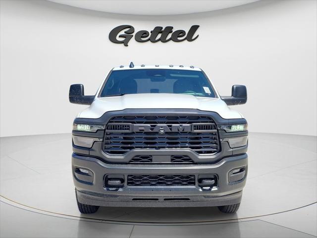 2026 RAM Ram 3500 RAM 3500 TRADESMAN CREW CAB 4X4 8 BOX