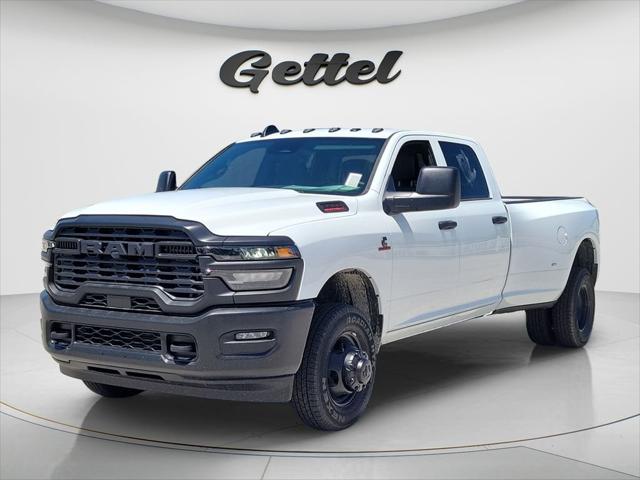 2026 RAM Ram 3500 RAM 3500 TRADESMAN CREW CAB 4X4 8 BOX