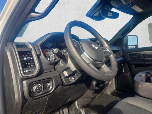 2026 RAM Ram 3500 RAM 3500 TRADESMAN REGULAR CAB 4X4 8 BOX