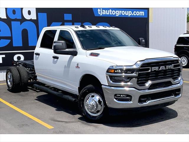 2026 RAM Ram 3500 Chassis Cab RAM 3500 TRADESMAN CREW CAB CHASSIS 4X4 60 CA 2026 RAM Ram 3500 Chassis Cab RAM 3500 TRADESMAN CREW CAB CHASSIS 4X4 60 CA