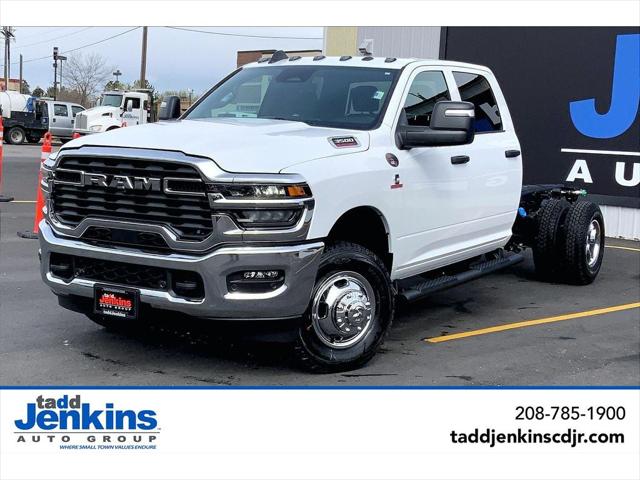 2026 RAM Ram 3500 Chassis Cab RAM 3500 TRADESMAN CREW CAB CHASSIS 4X4 60 CA