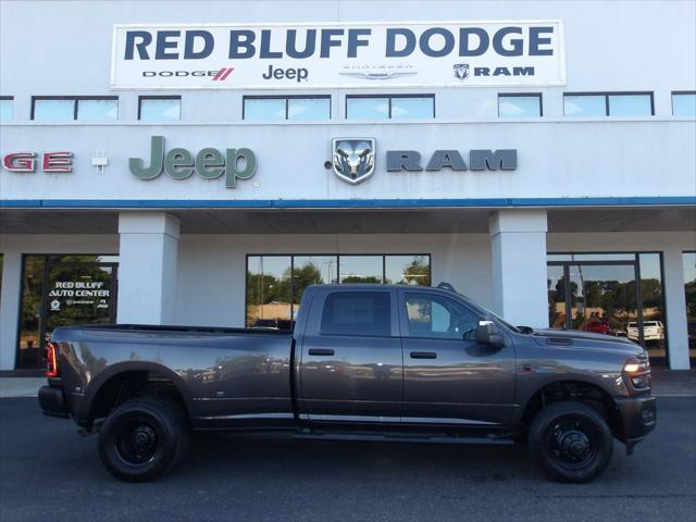 2026 RAM Ram 3500 RAM 3500 TRADESMAN CREW CAB 4X4 8 BOX