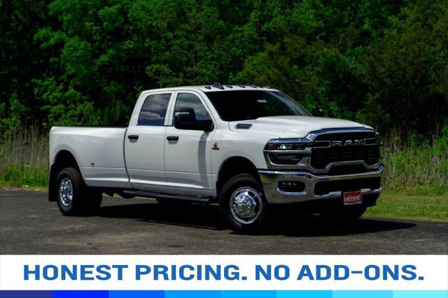 2026 RAM Ram 3500 RAM 3500 TRADESMAN CREW CAB 4X4 8 BOX