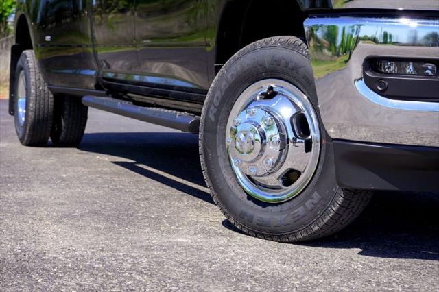 2026 RAM Ram 3500 RAM 3500 TRADESMAN CREW CAB 4X4 8 BOX