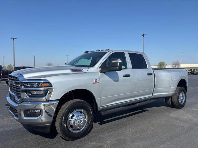 2026 RAM Ram 3500 RAM 3500 TRADESMAN CREW CAB 4X4 8 BOX