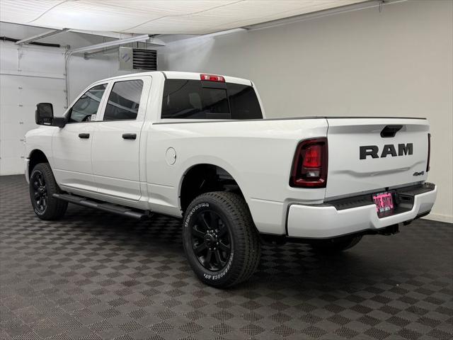 2026 RAM Ram 2500 RAM 2500 BLACK EXPRESS CREW CAB 4X4 64 BOX