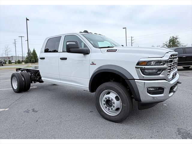 2026 RAM Ram 5500 Chassis Cab RAM 5500 TRADESMAN CHASSIS CREW CAB 4X4 60 CA