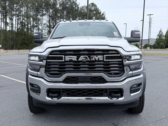 2026 RAM Ram 5500 Chassis Cab RAM 5500 TRADESMAN CHASSIS CREW CAB 4X4 60 CA