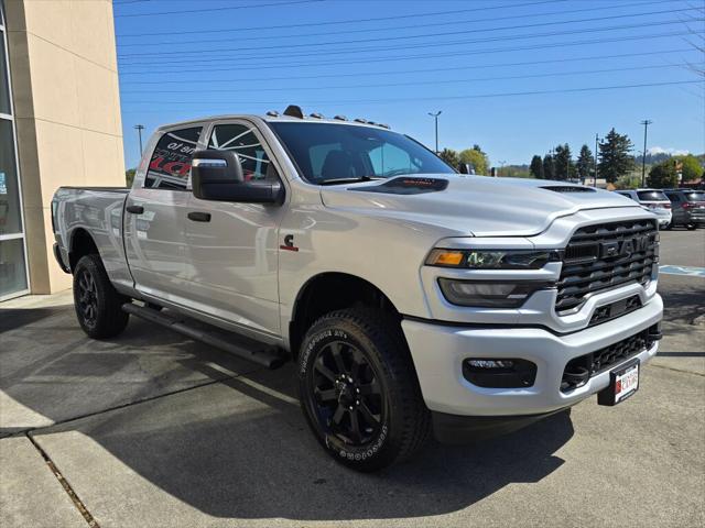 2026 RAM Ram 2500 RAM 2500 BLACK EXPRESS CREW CAB 4X4 64 BOX