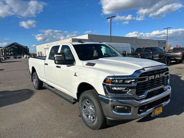 2026 RAM Ram 3500 RAM 3500 TRADESMAN CREW CAB 4X4 8 BOX