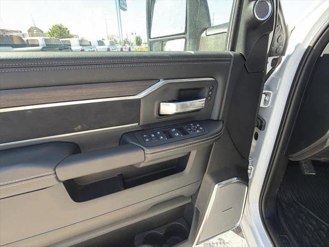 2026 Ram 3500 Laramie Crew Cab 4x4 8' Box