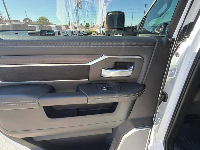 2026 Ram 3500 Laramie Crew Cab 4x4 8' Box