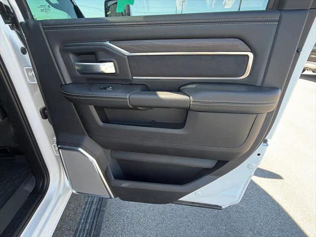 2026 Ram 3500 Laramie Crew Cab 4x4 8' Box