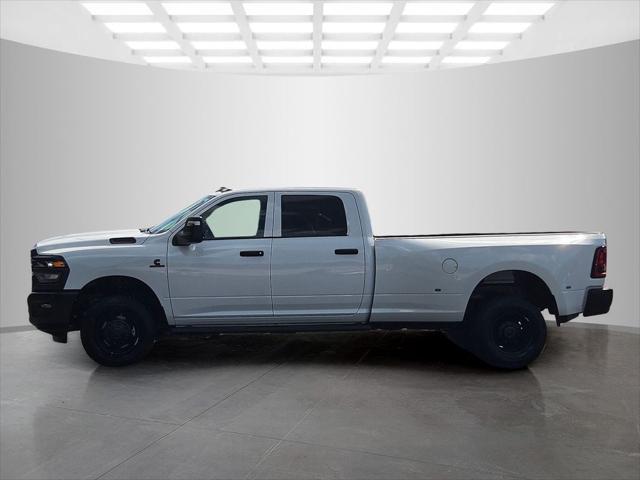 2026 RAM Ram 3500 RAM 3500 TRADESMAN CREW CAB 4X4 8 BOX
