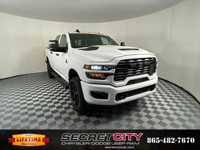 2026 RAM Ram 2500 RAM 2500 BLACK EXPRESS CREW CAB 4X4 64 BOX