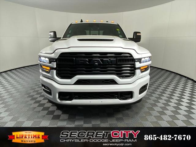 2026 RAM Ram 2500 RAM 2500 BLACK EXPRESS CREW CAB 4X4 64 BOX