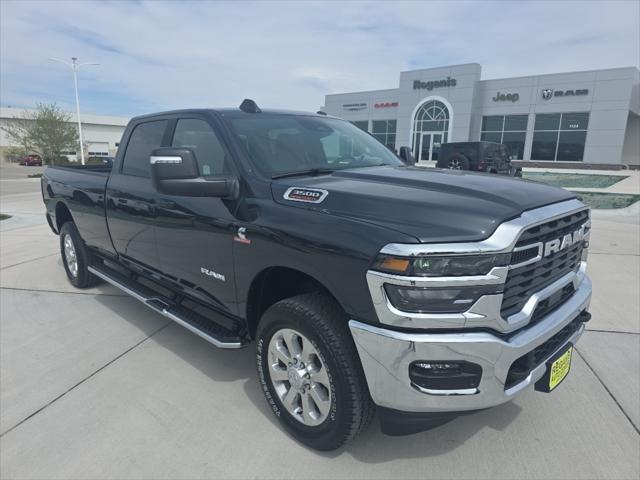 2026 RAM Ram 3500 RAM 3500 BIG HORN CREW CAB 4X4 8 BOX