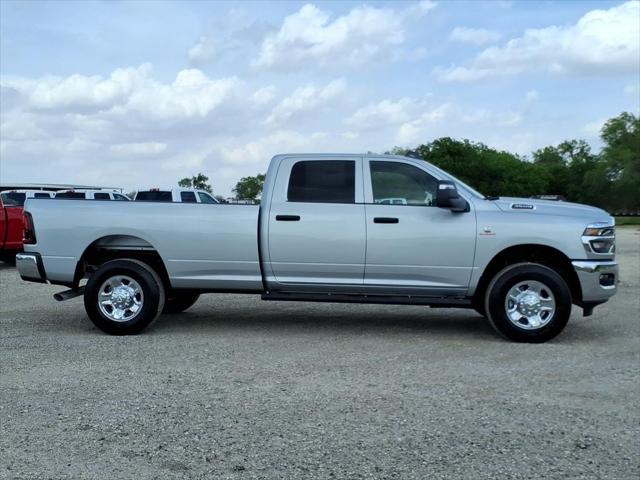 2026 RAM Ram 3500 RAM 3500 TRADESMAN CREW CAB 4X4 8 BOX