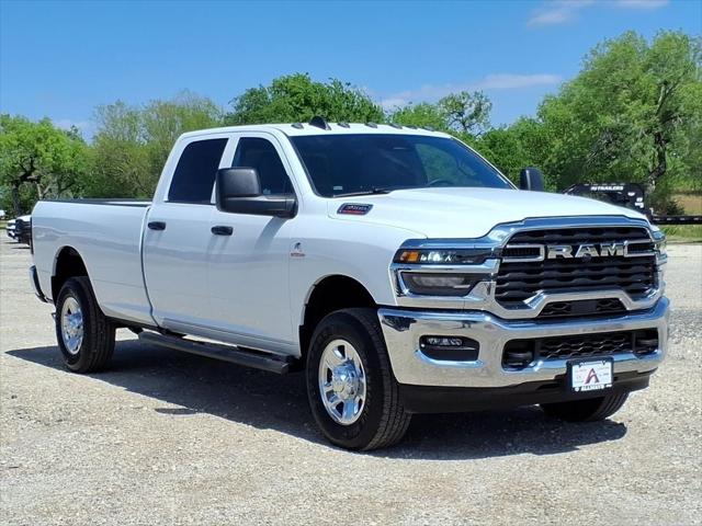 2026 RAM Ram 3500 RAM 3500 TRADESMAN CREW CAB 4X4 8 BOX