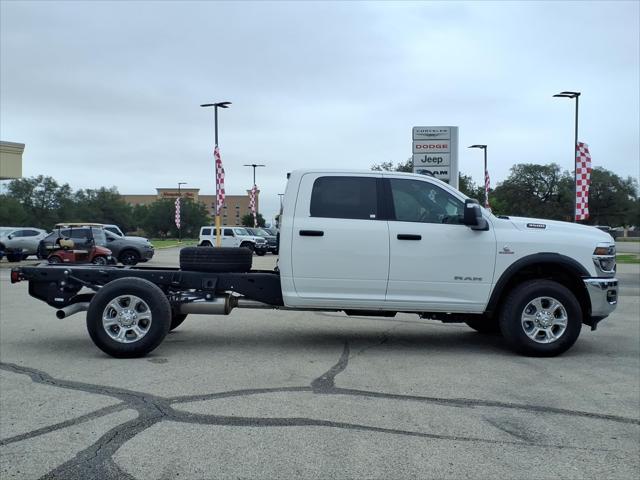 2026 RAM Ram 3500 Chassis Cab RAM 3500 BIG HORN CREW CAB CHASSIS 4X4 60 CA