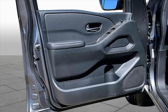2026 Nissan Frontier Crew Cab SV 4x2