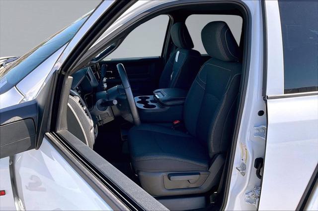 2026 RAM Ram 3500 RAM 3500 TRADESMAN CREW CAB 4X4 8 BOX