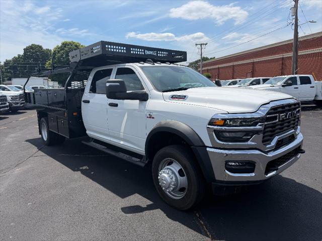 2026 RAM 5500 Chassis RAM 5500 TRADESMAN CHASSIS CREW CAB 4X4 84 CA