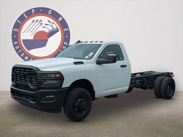 2026 RAM 3500 Chassis RAM 3500 TRADESMAN CHASSIS REGULAR CAB 4X4 84 CA