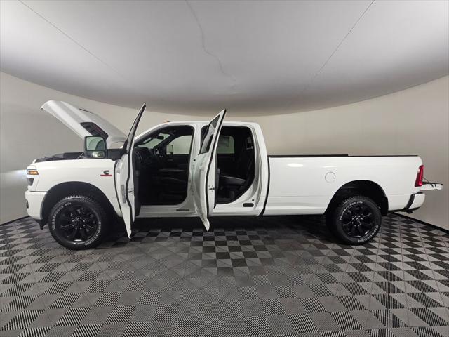 2026 Ram 3500 Laramie Crew Cab 4x4 8' Box