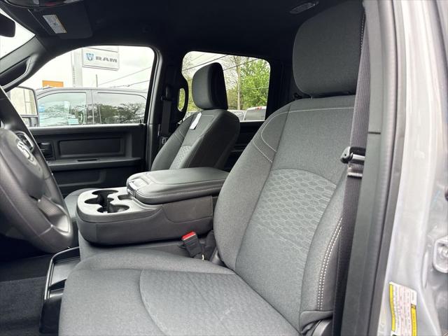2026 Ram 2500 Black Express Crew Cab 4x4 6'4" Box