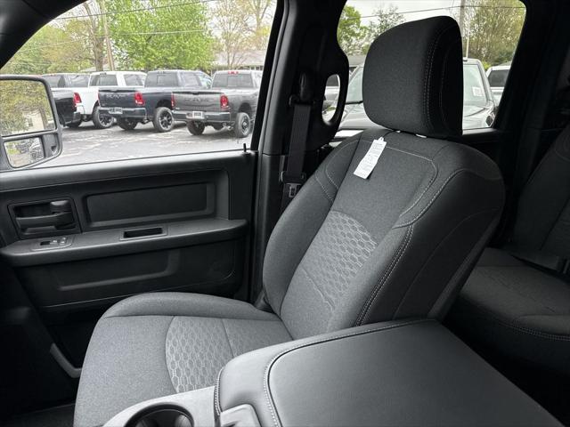 2026 Ram 2500 Black Express Crew Cab 4x4 6'4" Box
