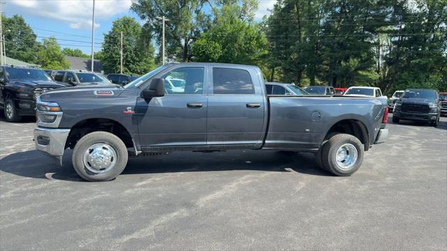 2026 Ram 3500 Tradesman Crew Cab 4x4 8' Box