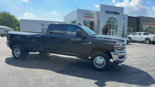 2026 Ram 3500 Tradesman Crew Cab 4x4 8' Box