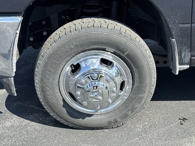2026 Ram 3500 Tradesman Crew Cab 4x4 8' Box