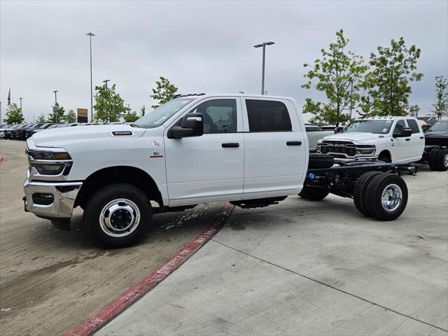 2026 RAM Ram 3500 Chassis Cab RAM 3500 TRADESMAN CREW CAB CHASSIS 4X4 60 CA