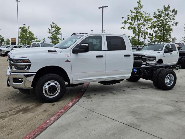 2026 RAM Ram 3500 Chassis Cab RAM 3500 TRADESMAN CREW CAB CHASSIS 4X4 60 CA 2026 RAM Ram 3500 Chassis Cab RAM 3500 TRADESMAN CREW CAB CHASSIS 4X4 60 CA