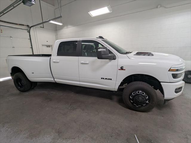 2026 RAM Ram 3500 RAM 3500 LARAMIE CREW CAB 4X4 8 BOX