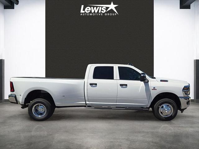 2026 Ram 3500 Tradesman Crew Cab 4x4 8' Box