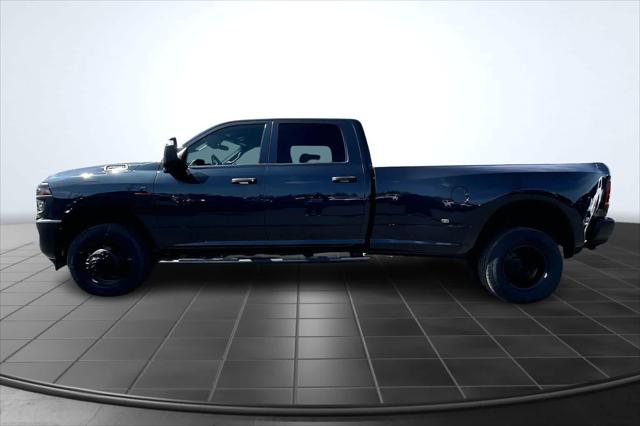 2026 RAM Ram 3500 RAM 3500 TRADESMAN CREW CAB 4X4 8 BOX